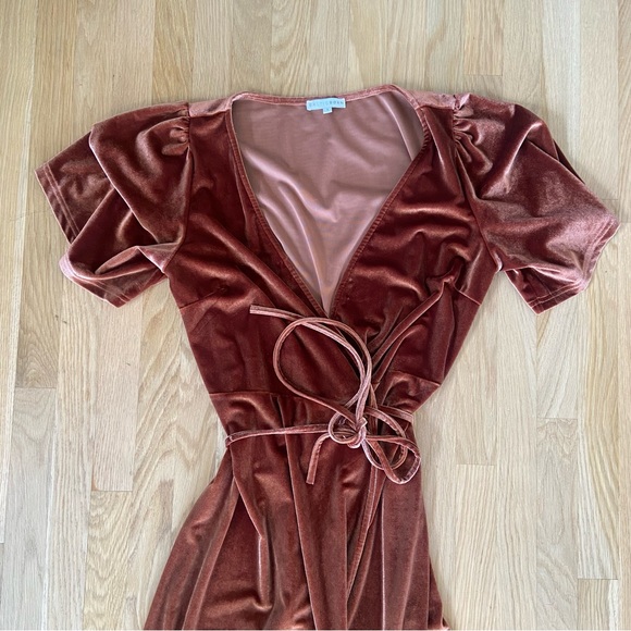 Baltic Born Meghan Velvet Wrap Maxi Dress size large - Picture 6 of 15